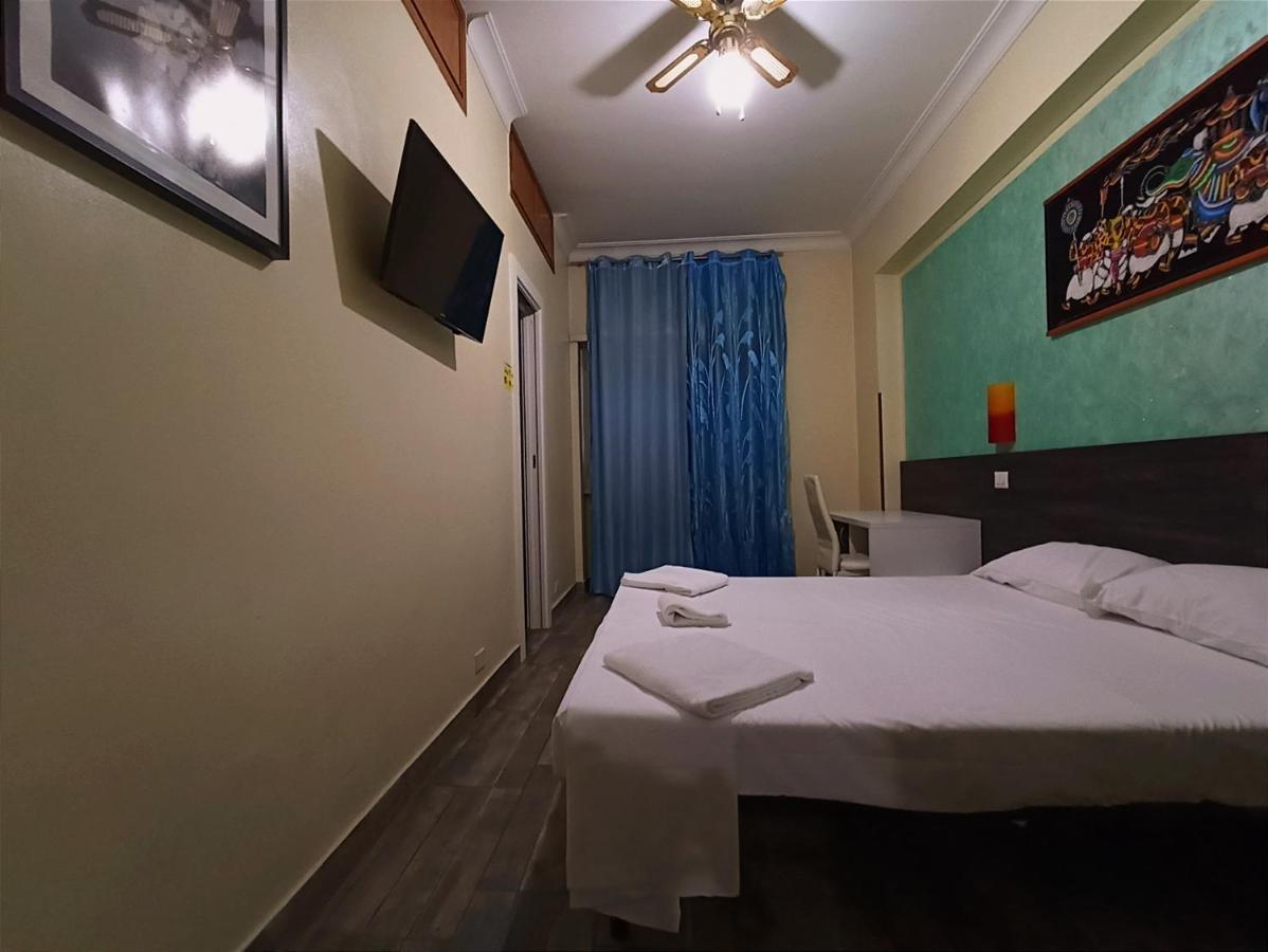 Tiburtina Guesthouse โรม ภายนอก รูปภาพ